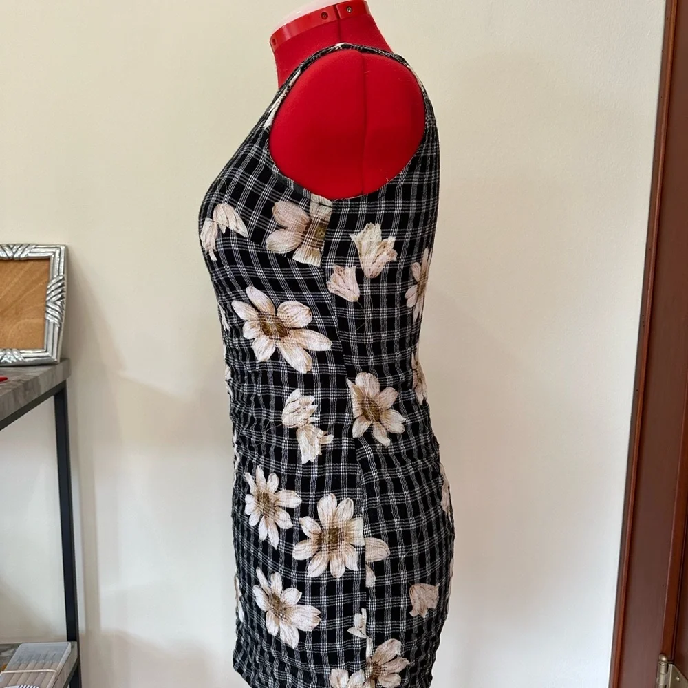 Floral Checkered Mini Dress - Picture 4 of 6
